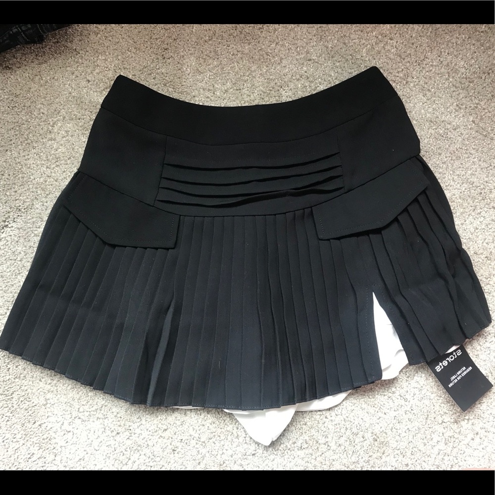 Storets NWT pleated skirt